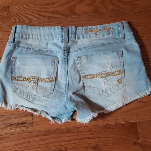 Shorts - Picture 2 of 2